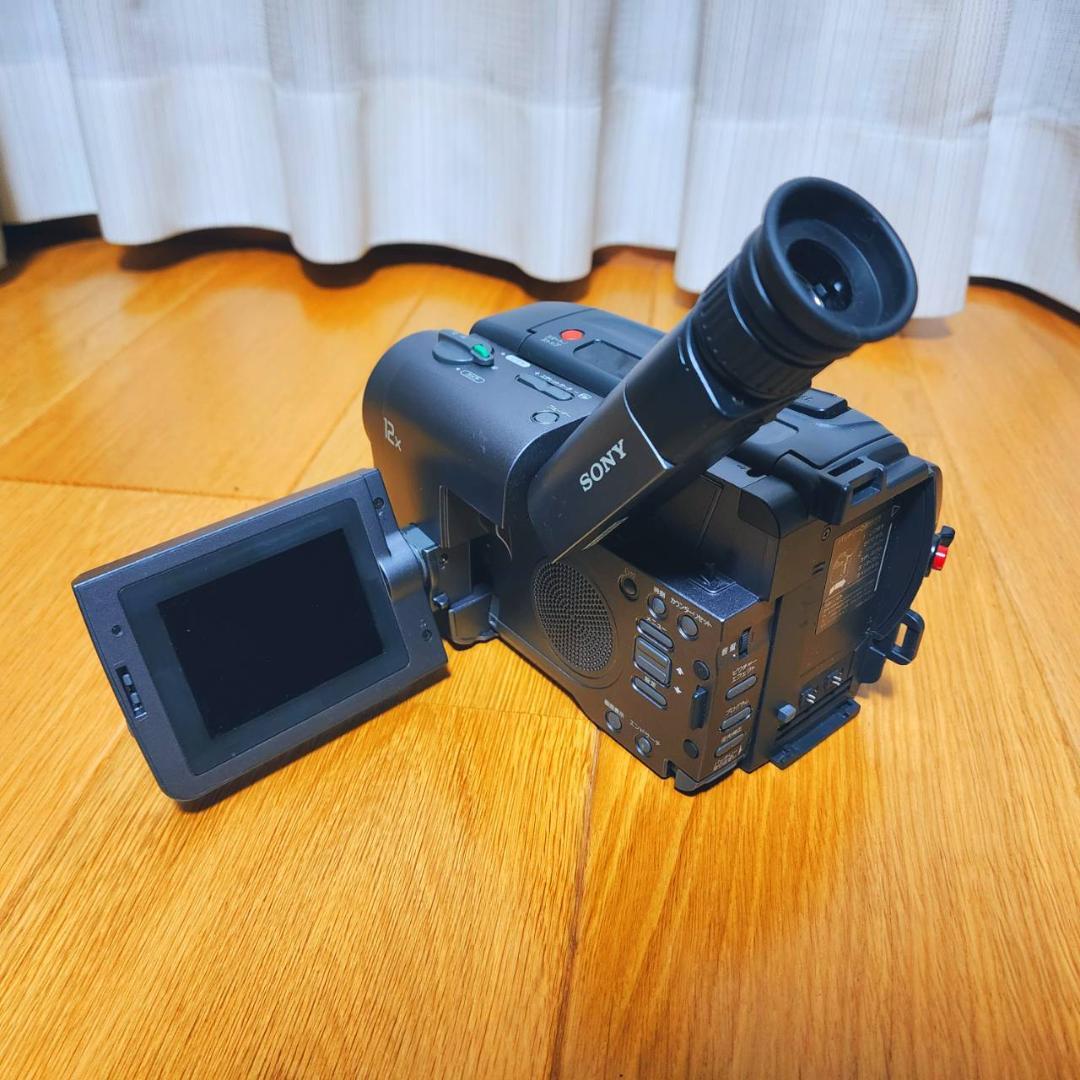 ひ*7様 【動作確認済】SONY 高画質 Video8 ビデオカメラ CCD-T