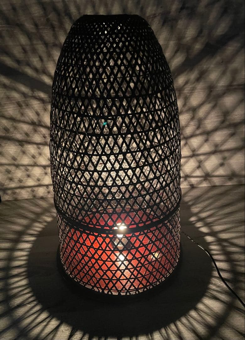 間接照明　竹細工あかり　藍胎漆器のランプシェード