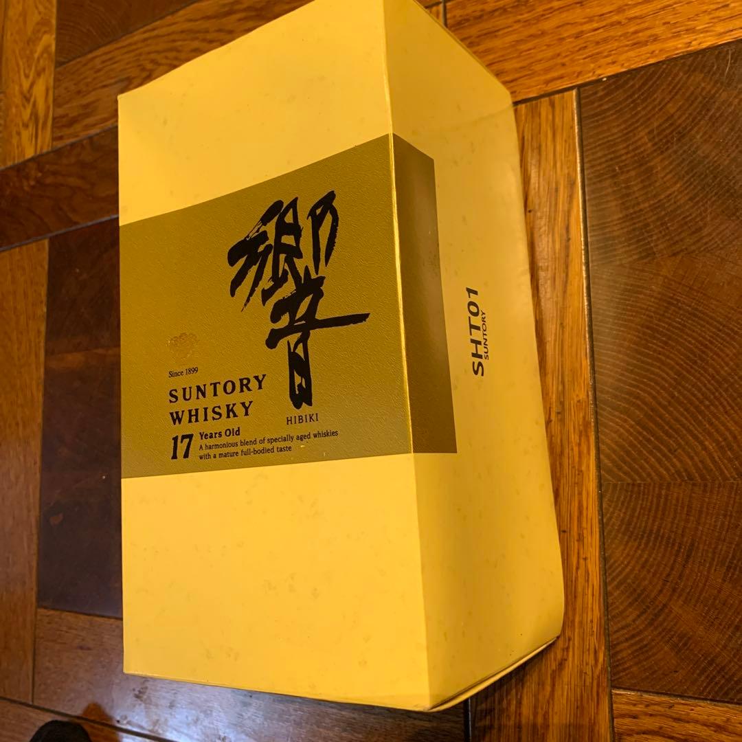 響 17年 ウイスキー 両面ゴールドラベル　SHT01 未開栓