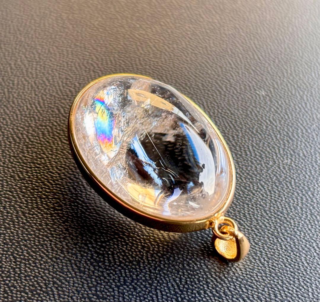 ひろリン　永遠の愛を願う水晶の究極形態　虹のマスターウラルレムリアン