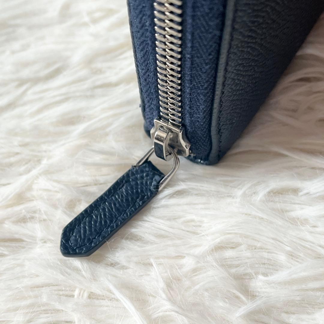 美品　BVLGARI長財布　ネイビー　ラウンドジップ　サークルロゴ　ブルガリマン