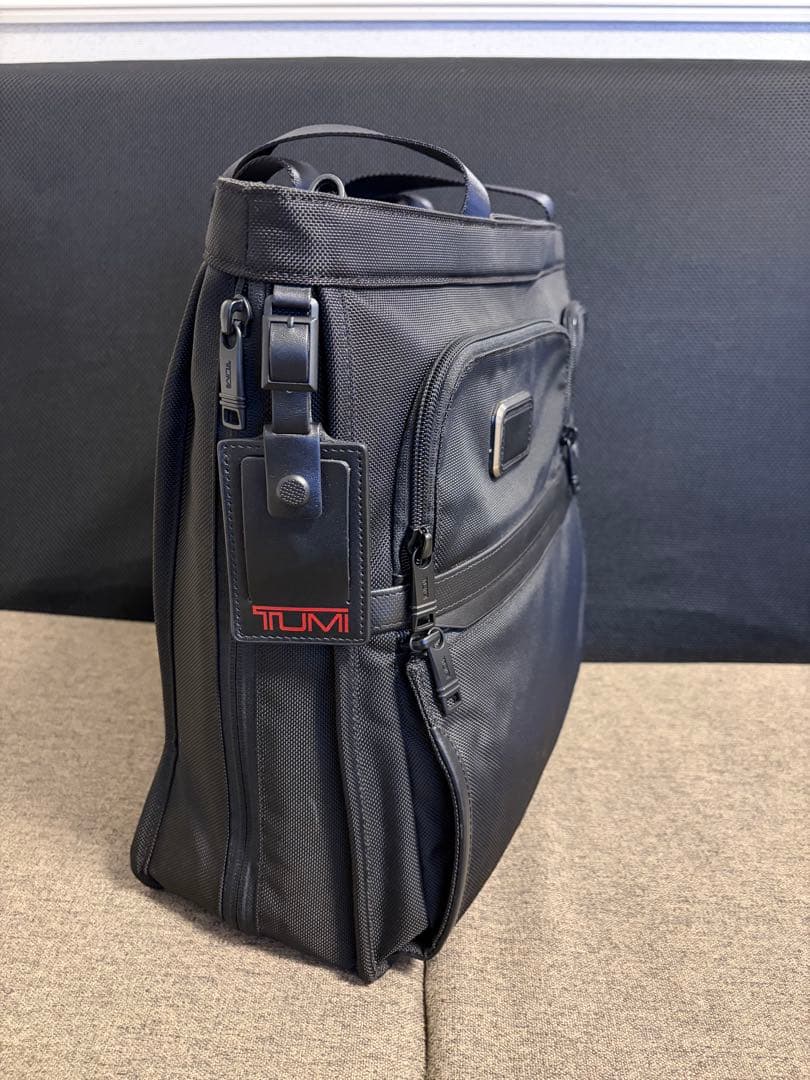 5*e様 お買得 TUMI 2603139D3 エクスパンダブル トートバッグ