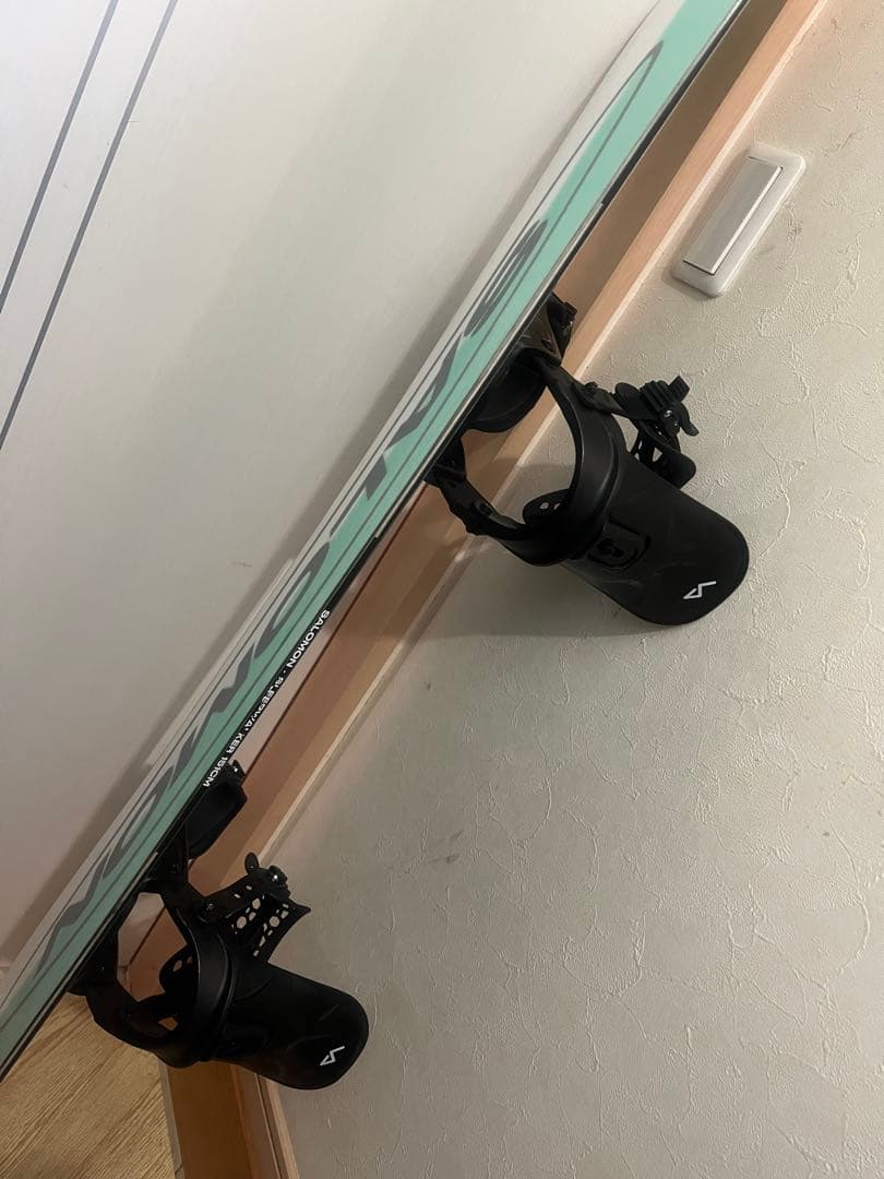 軽量ハイブリッドボード！サロモン　sleepwalker 151cm バイン付き