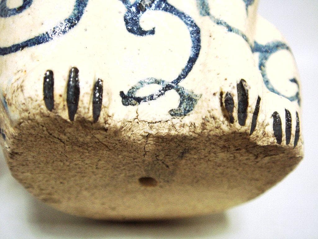 923『青い唐草文 招き猫』陶器　/骨董品 古美術 アンティーク 古玩