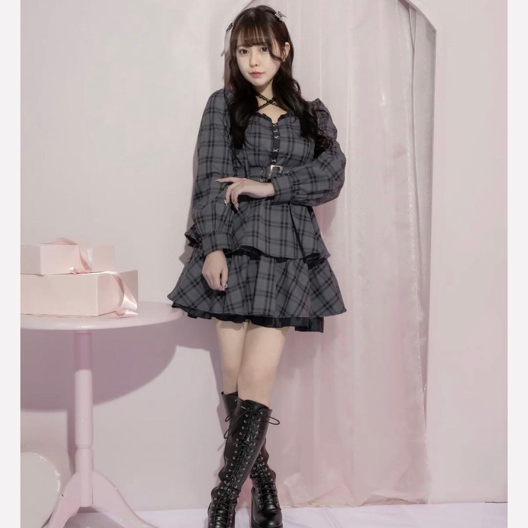 Pium フロントホックティアードミニワンピース