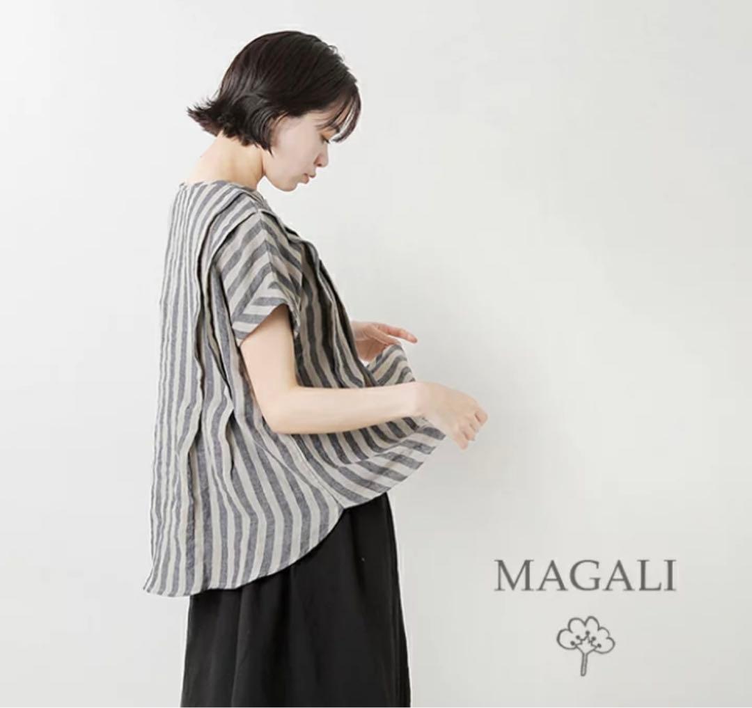美品　MAGALI マガリ ストライプリネンタックショルダーブラウス