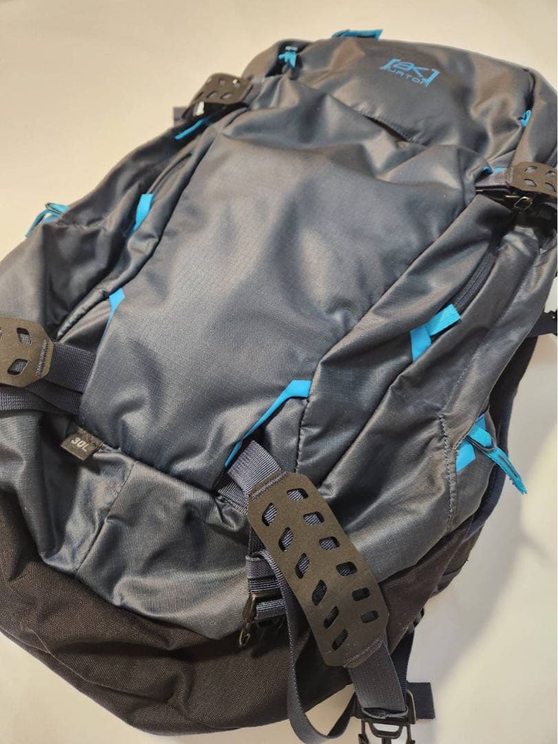 BURTONバートンak INCLINE30Lバックパック