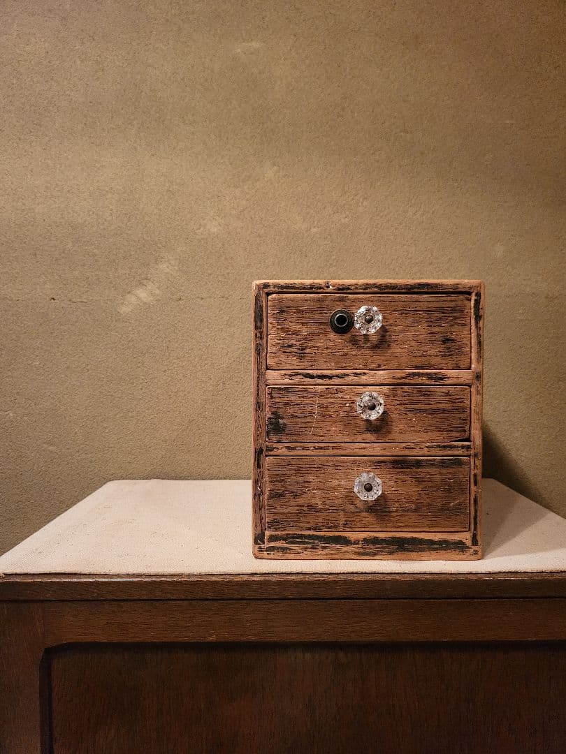 小引き出し　引き出し　ガラスつまみ　3杯　ヴィンテージ　アンティーク