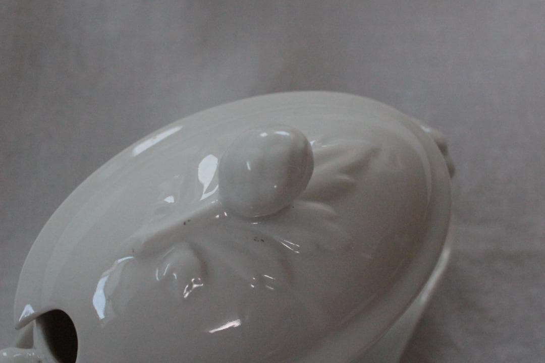 白磁器・蓋付きマスタードポット/フランスアンティーク