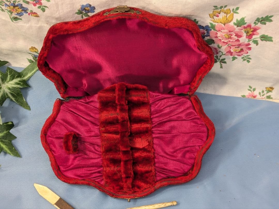 イギリス アンティーク ソーイングセット ケース付き