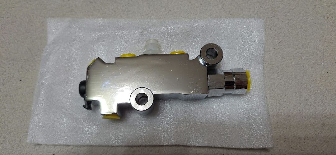 インパラ　クローム プロポーショニングバルブ フロント ディスク/リア ドラム用