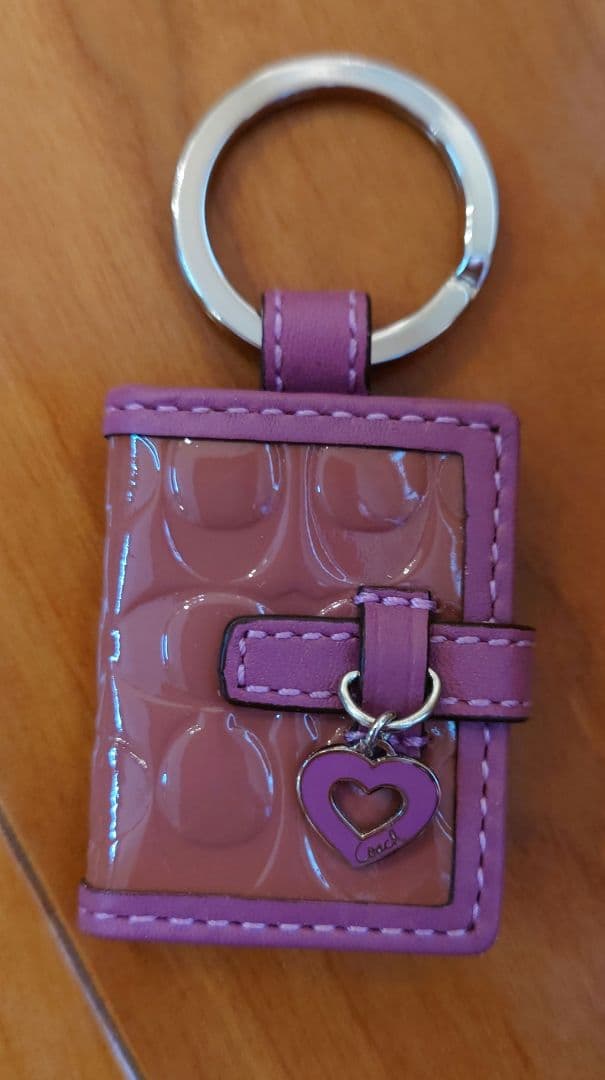 【新品未使用】COACH キーホルダー ※シミあり