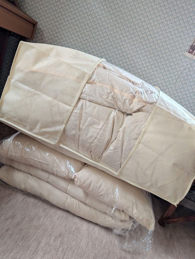 ホワイトグース　掛布団　ダブル　プレミアムゴールドラベル　未使用　440dp