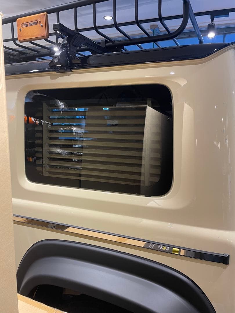 ジムニー専用ウッドブラインド(2枚セット)