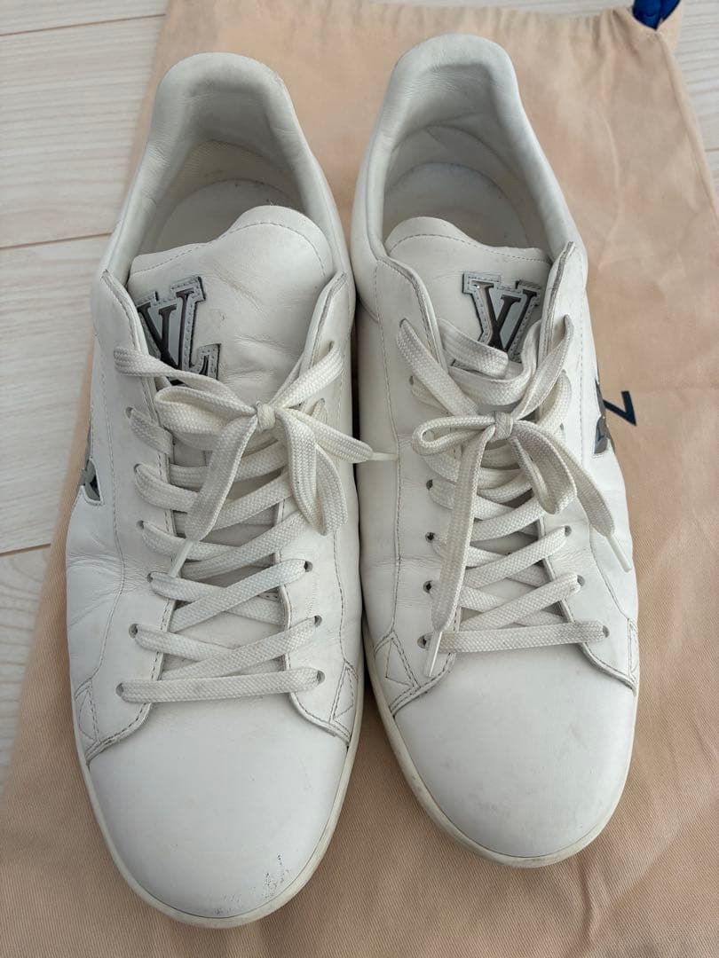 美品　Louis Vuitton ホワイト スニーカー