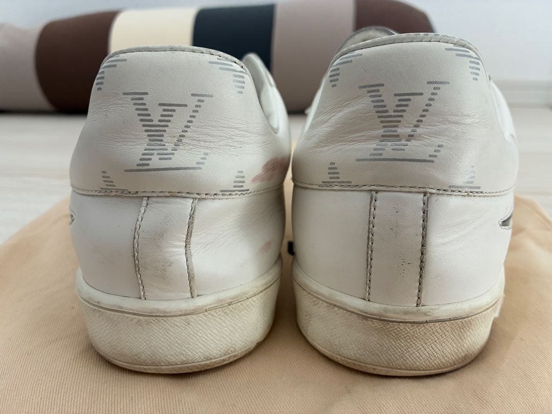 美品　Louis Vuitton ホワイト スニーカー