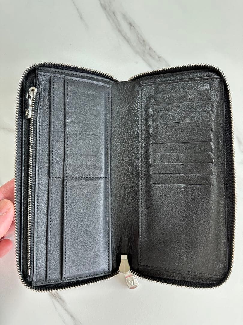 美品✨LOUIS VUITTONメンズ長財布