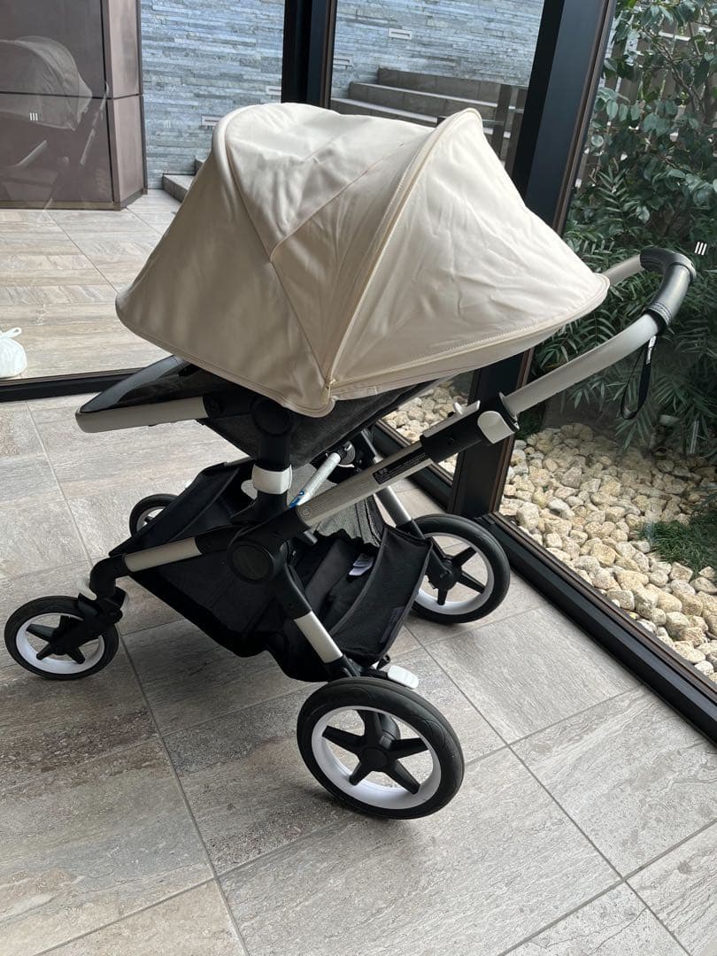 ※HM @断捨離中※(2023年夏購入)バガブー　bugaboo fox2