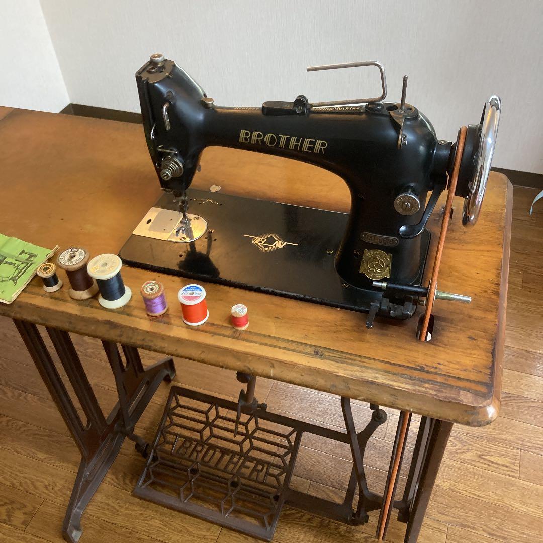 brother ブラザー　アンティーク　ミシン