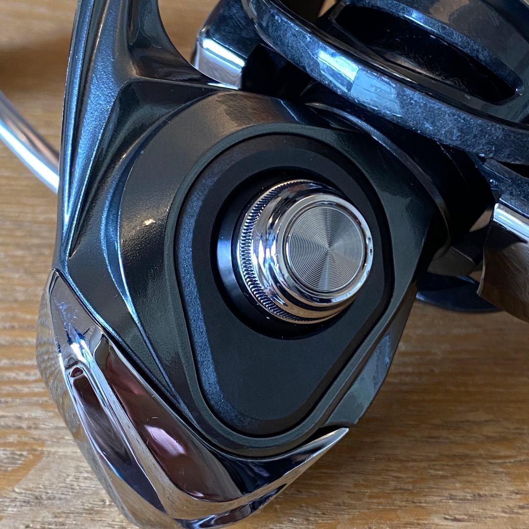 訳あり 20 LUVIAS LT 4000-CXH スピニングリール