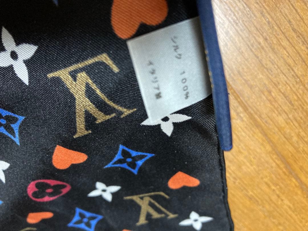 ビトンシルクスカーフ