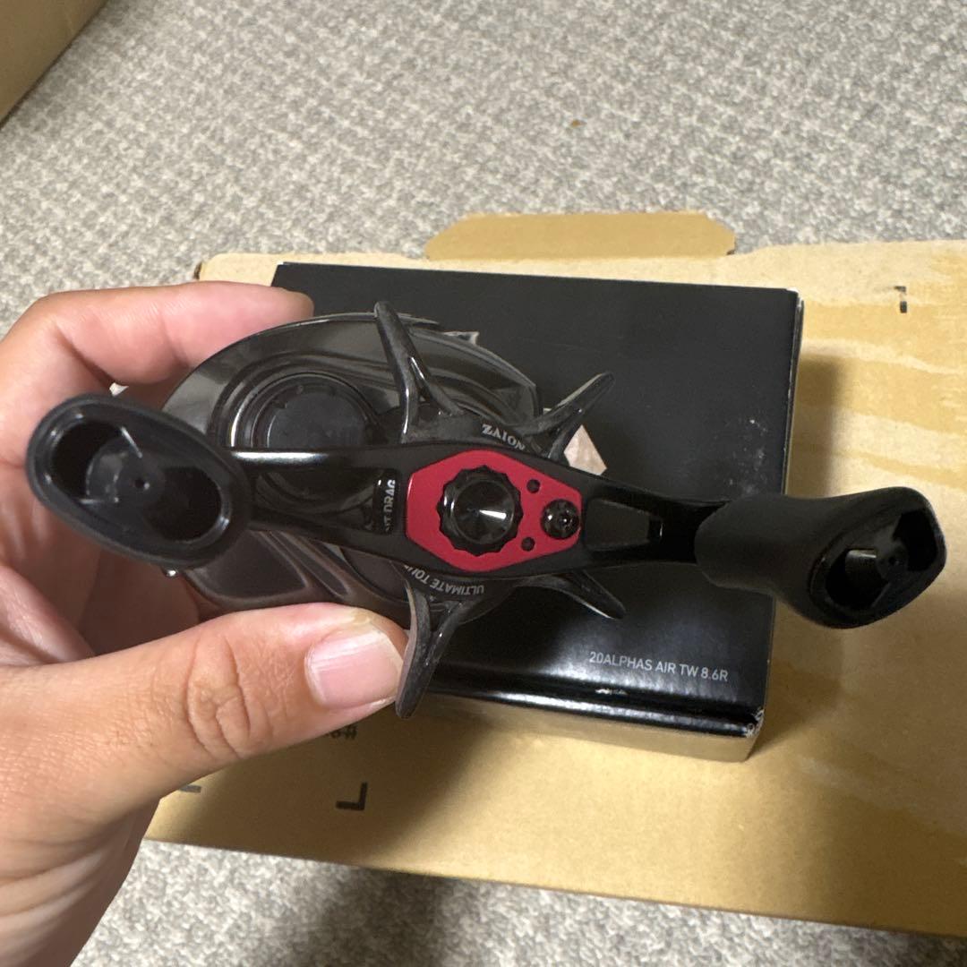 DAIWA 20 ALPHAS AIR TW 8.6R ベイトリール
