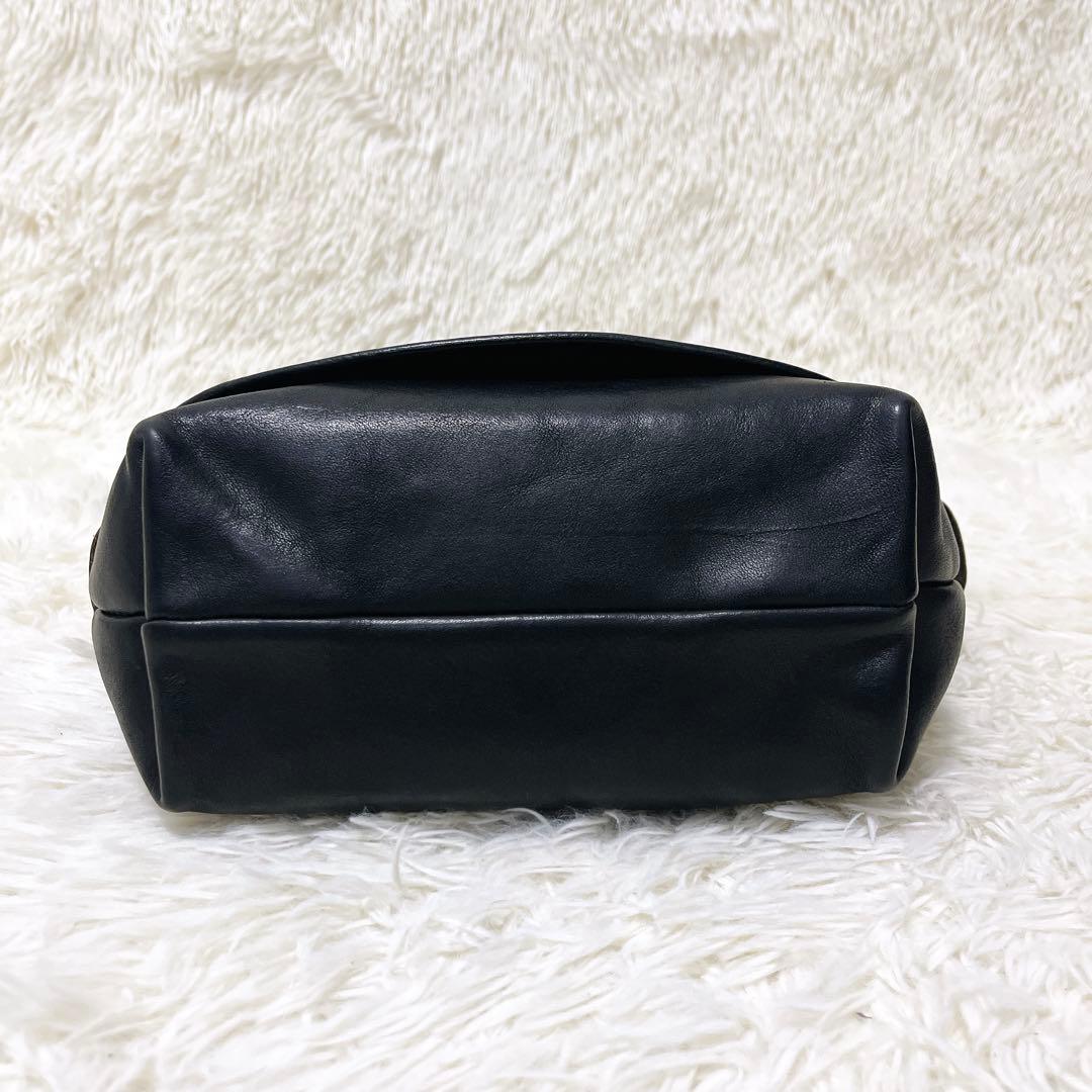 SLOW スロウ オールレザー ショルダーバッグ 斜め掛け　本革 メッセンジャー