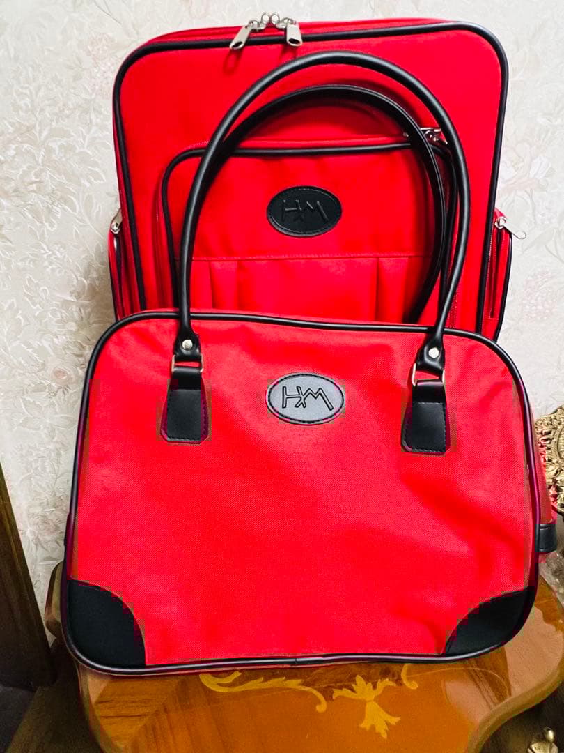 ハナエモリ キャリーバッグ&ボストンバック未使用品 森英恵 赤色 2点セット