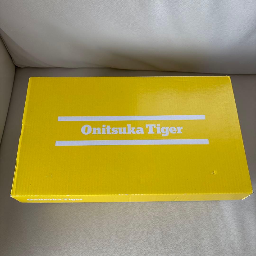 未使用　Onitsuka Tiger MOAGE CO スニーカー　23.5