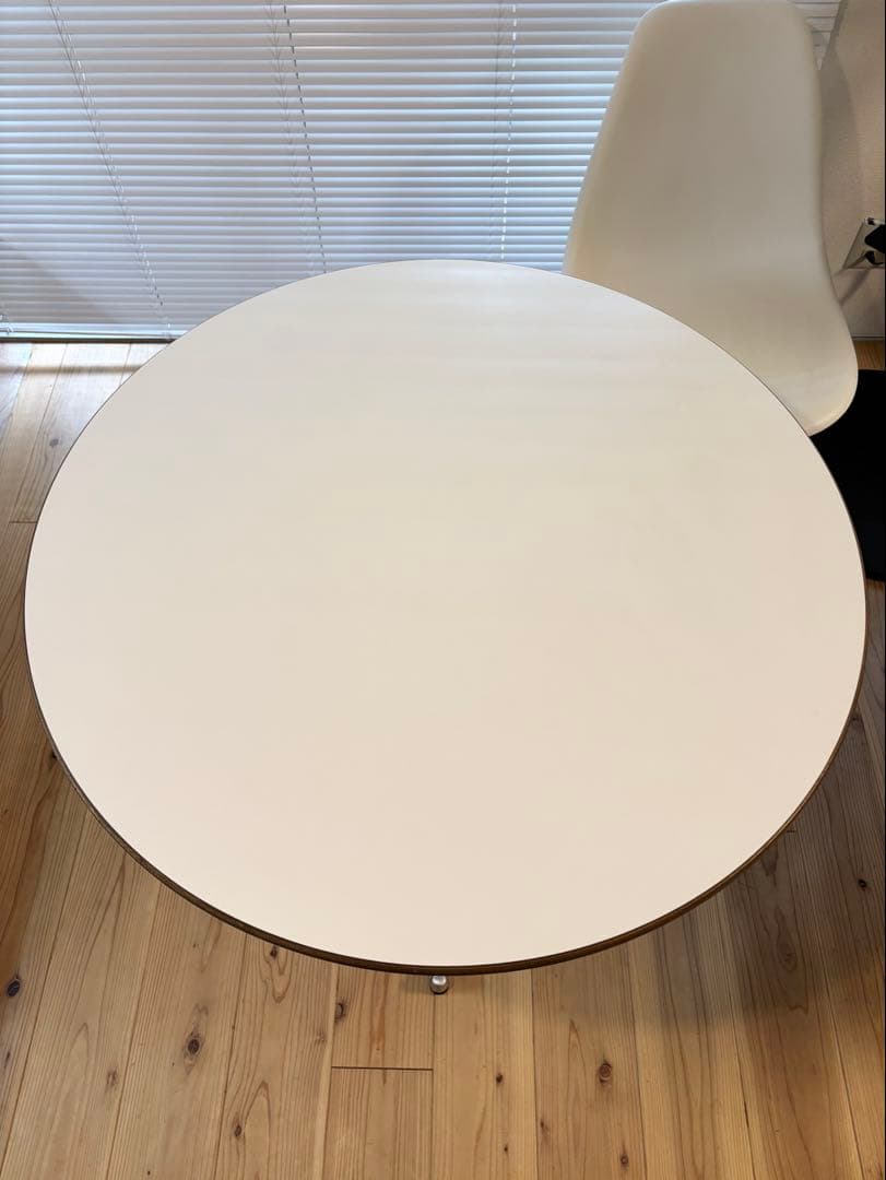 LAUAN TABLE ROUND 03／D&DEPARTMENT