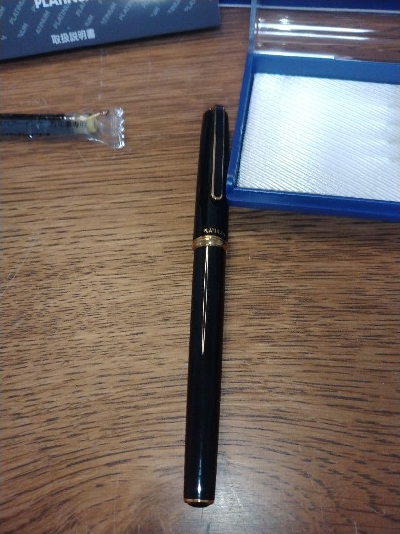 【新品未使用】廃番品 プラチナ万年筆 14K ペン先 ブラック 字幅 極細　美巧