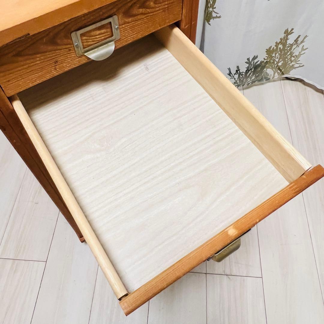 アンティーク調 木製多段チェスト（4段/キャスター付）天然木 道具入れ 書類棚