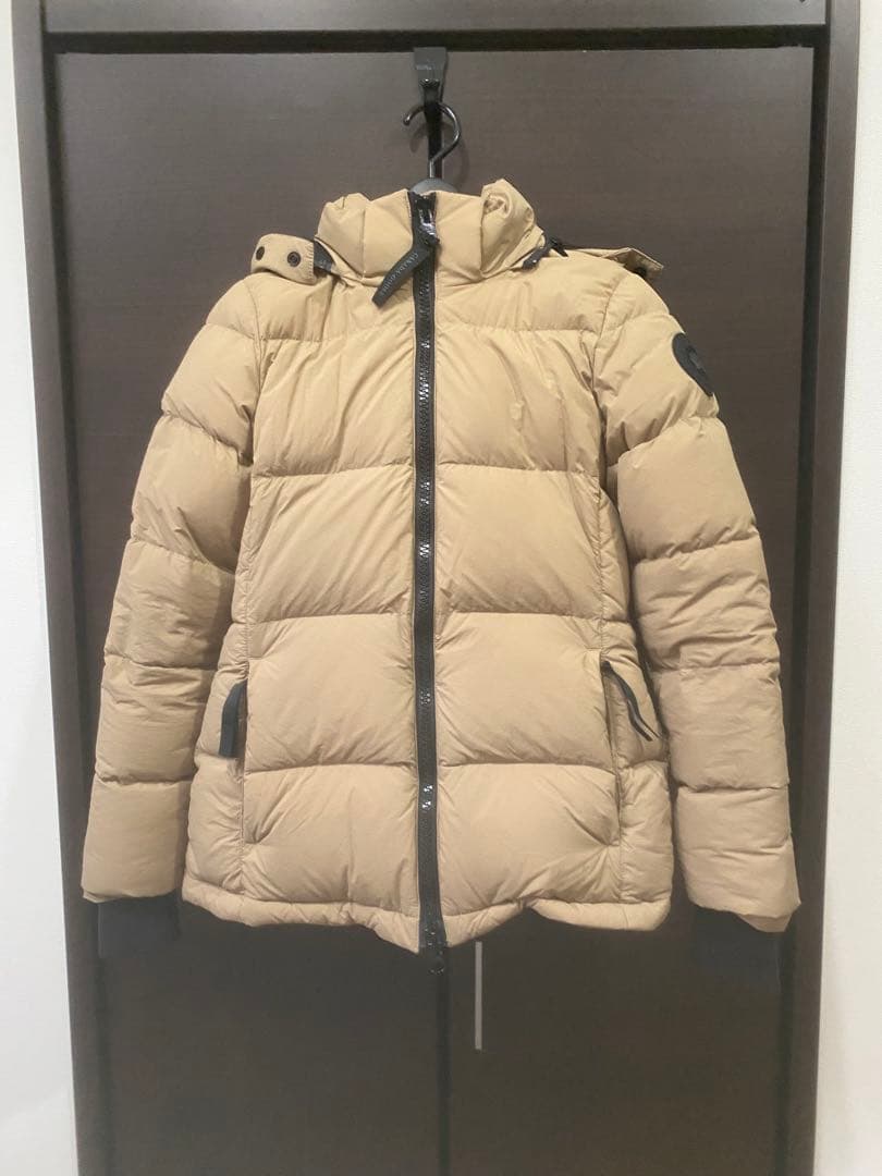 【FW25新作】チェルシー パーカ ジャパンエクスクルーシブ　超美品