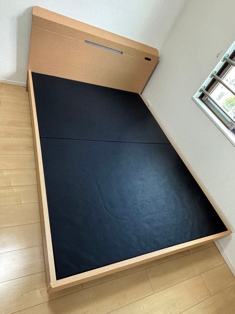 ベッドフレーム Mai