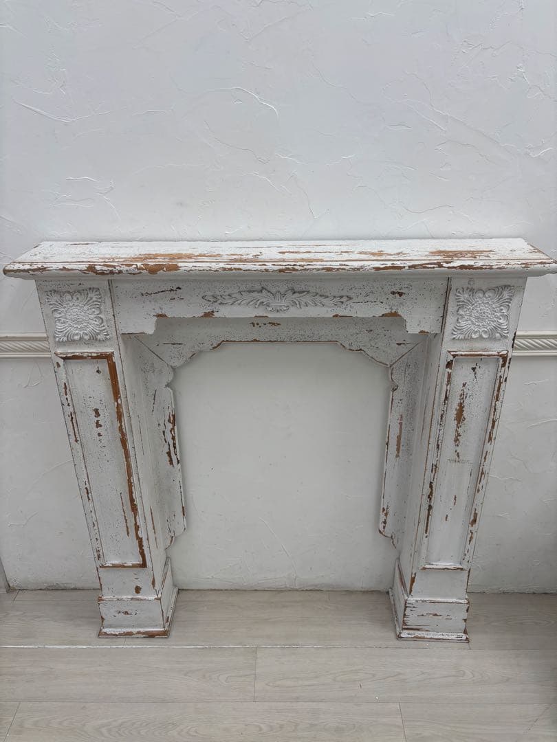 セ*郎様 アンティーク調 ホワイトマントルピース（撮影備品）