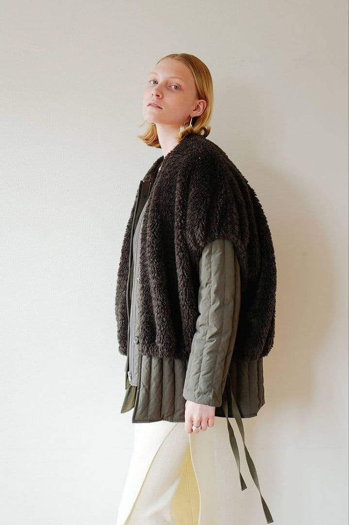 ジャケット・アウター CLANE BOA VEST LAYERED DOWNCOAT - KHIKI