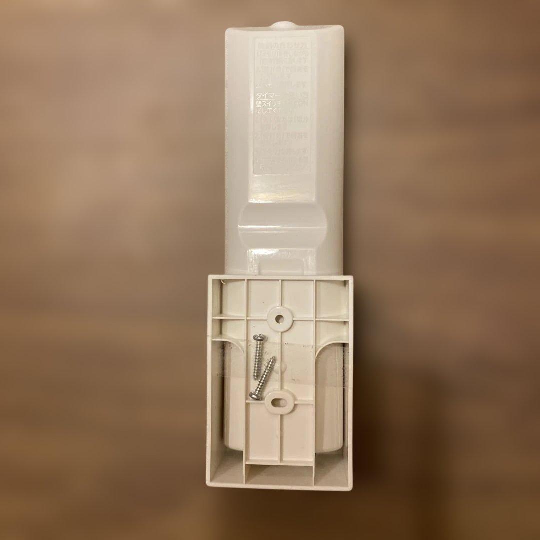 極めて美品　TOSHIBA LEDシーリングライト NLEH10010B-LC