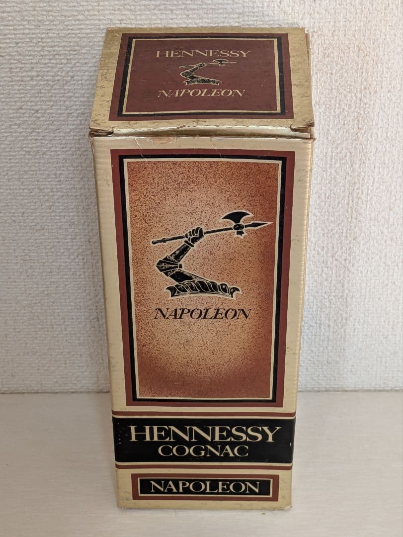 古酒コニャック　Hennessy　Napoleon　700ml　ボックス入り
