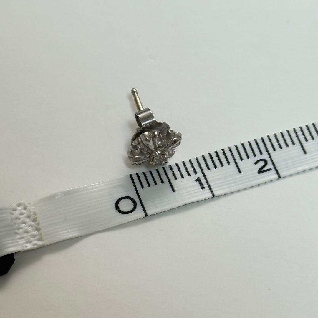 シルバー クロス　ダイヤモンド　ホワイトゴールド　ピアス　スタッドピアス