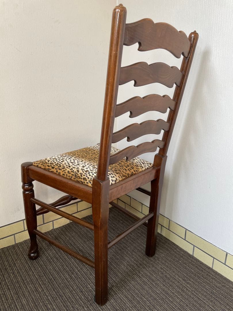 アンティークチェア　ハイバック　ダイニングチェア　ボールアンドクロウ脚　豹柄