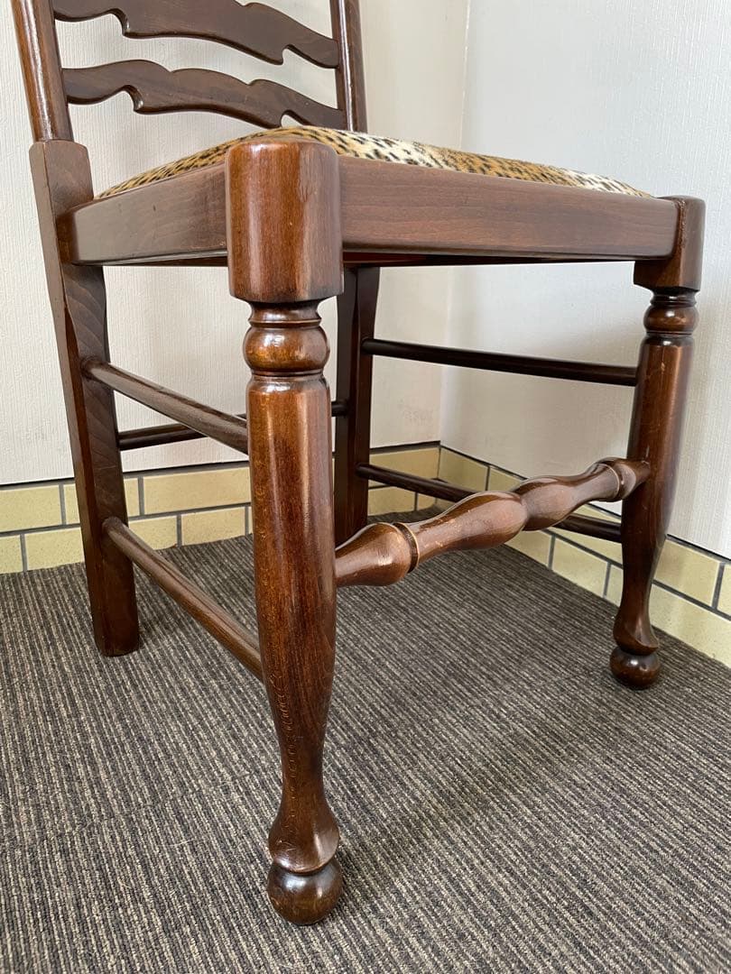 アンティークチェア　ハイバック　ダイニングチェア　ボールアンドクロウ脚　豹柄