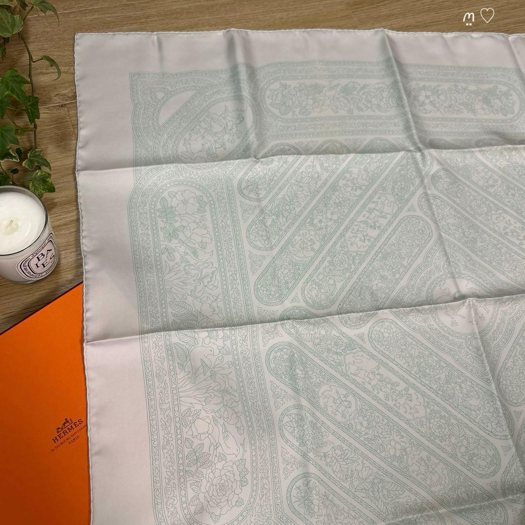 HERMESエルメス　カレ90　カラムダンQalamdan　シルクスカーフ　単色