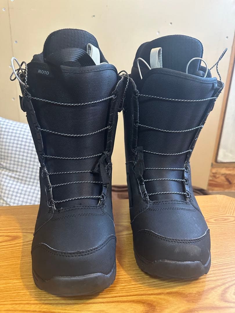 [美品]MOTO スノーボードブーツ ブラック