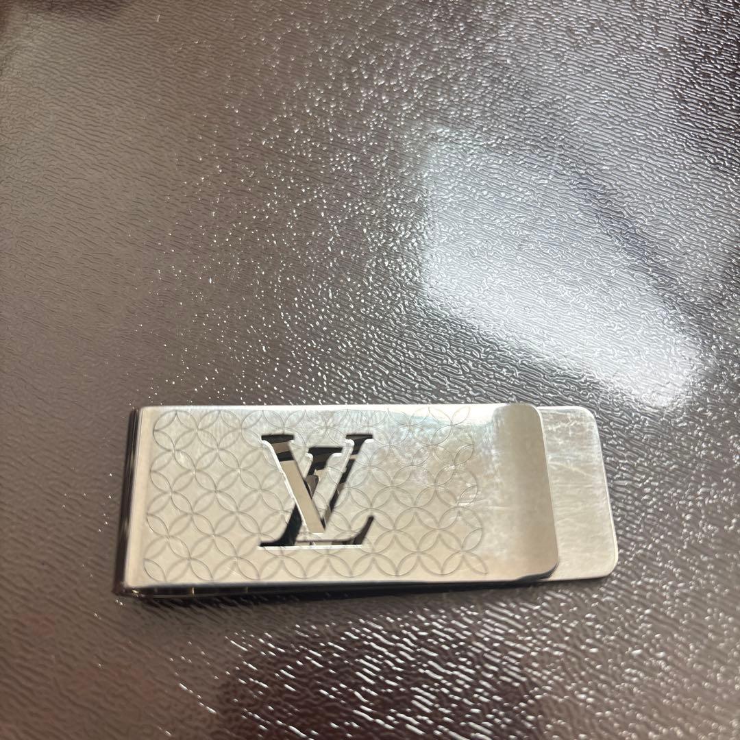 5月20日まで送料込み17000円 美品　　ルイ・ヴィトン　ロゴ マネークリップ