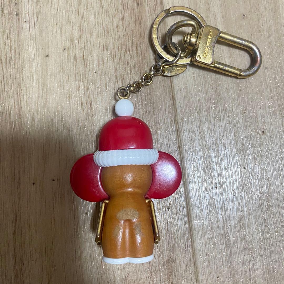 ルイ ヴィトン モノグラムフラワー ポルトクレ ヴィヴィエンヌ サンタクロース