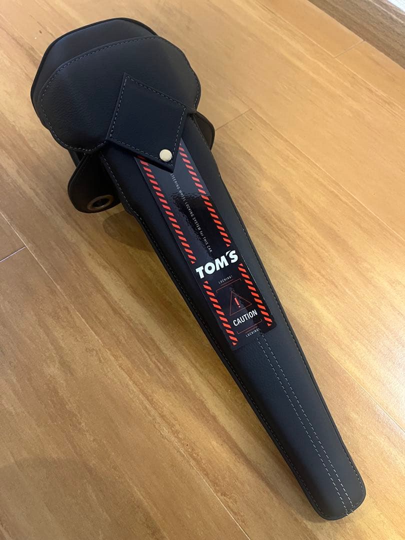 TOMS ステアリングロック ブラック 鍵付き