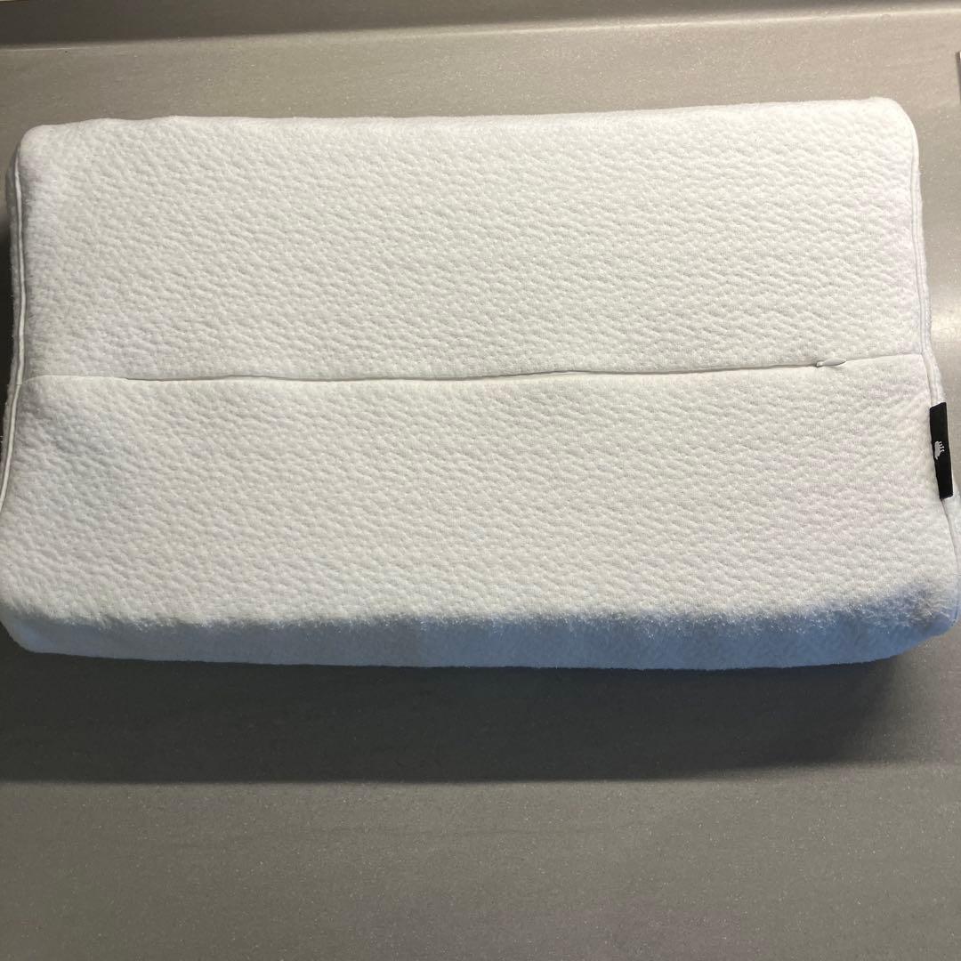 ヒツジのいらない枕　至極　テンセル枕カバー付　まくら　安眠枕　高反発　丸洗いok
