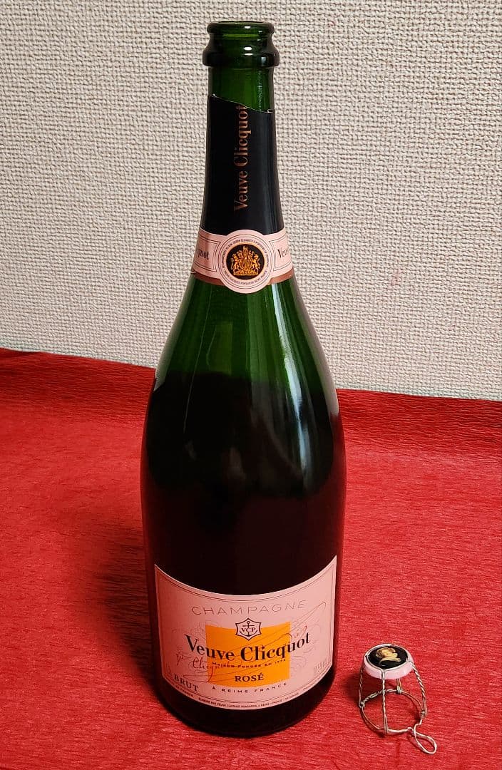 ヴーヴクリコ ロゼ 1.5L 空き瓶