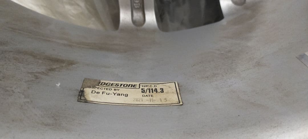 2021年 18インチ スタッドレス VRX3　225/45R18