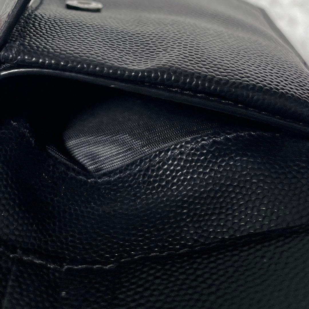 SAINT LAURENT ブラック二つ折り財布　レザー　サンローラン　黒